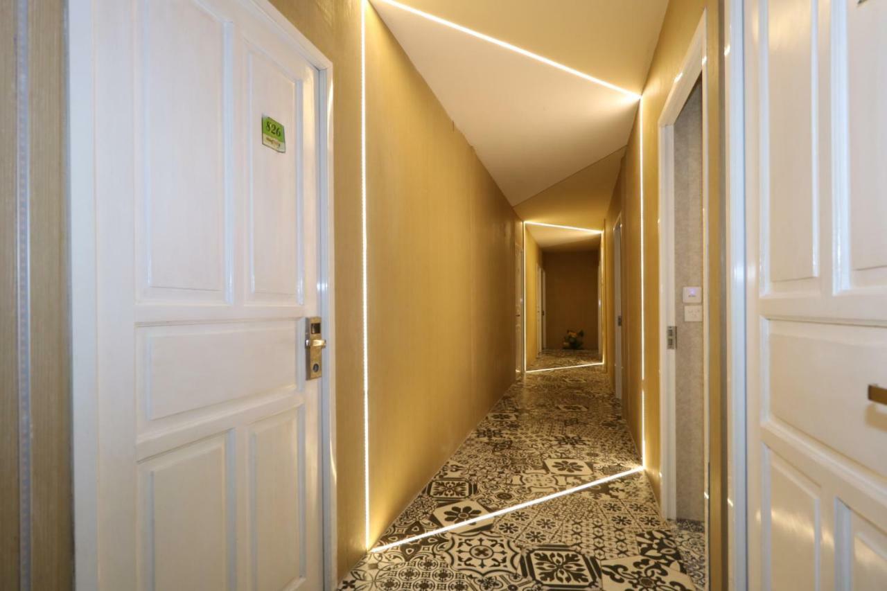 Magnolia Hotel Джакарта Екстер'єр фото