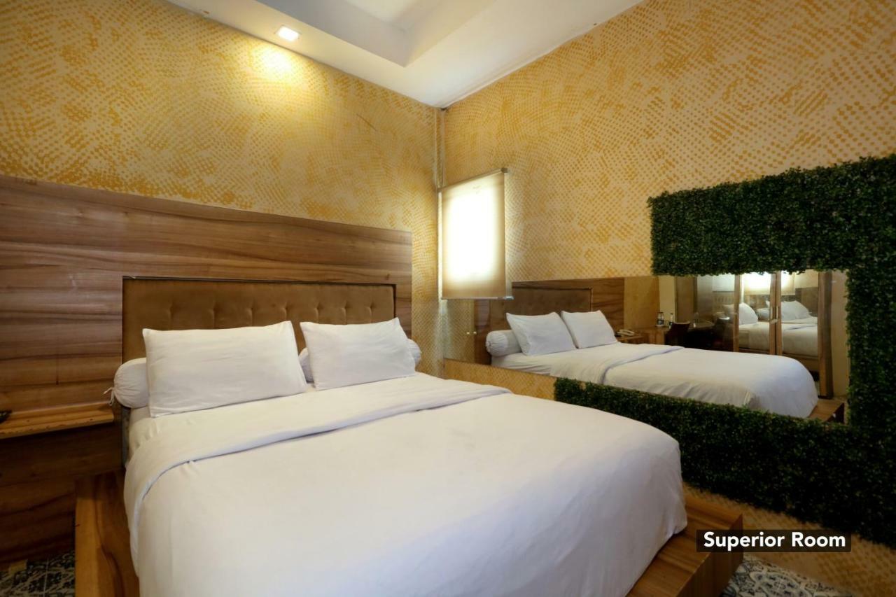 Magnolia Hotel Джакарта Екстер'єр фото